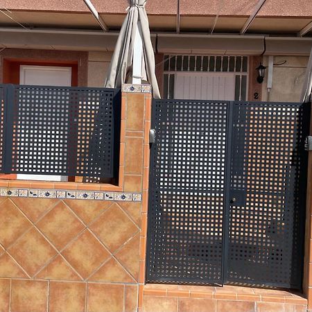 Pisito De La Lola Flores سانتيبونس المظهر الخارجي الصورة