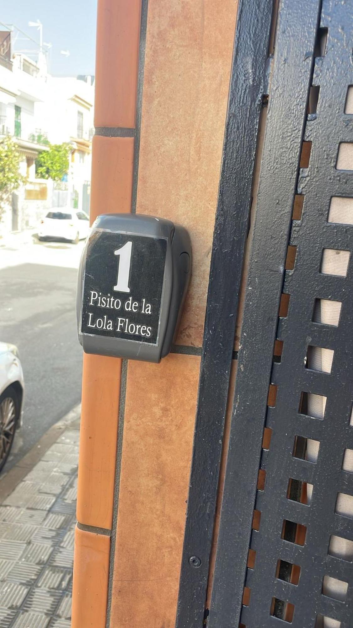 Pisito De La Lola Flores سانتيبونس المظهر الخارجي الصورة